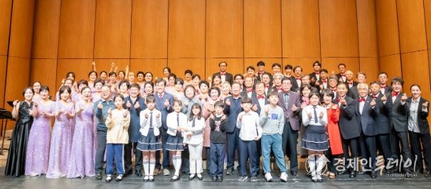 ‘가야100인패밀리 합창단’