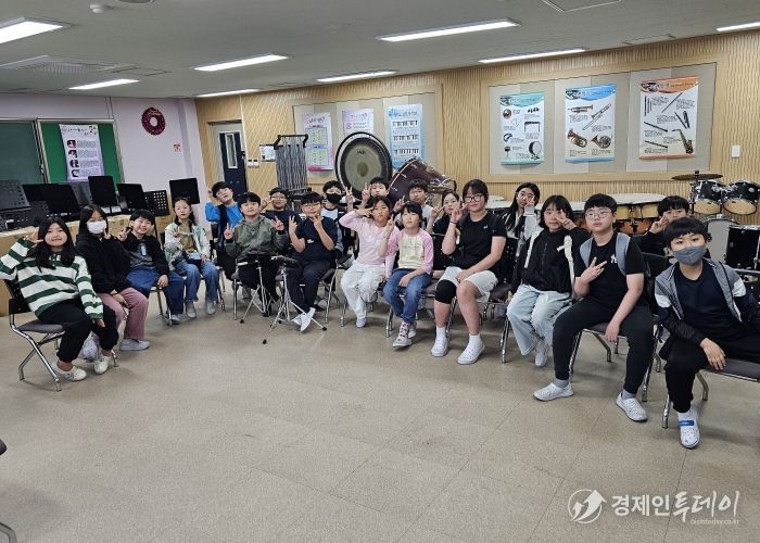 천안신부초등학교 학생들