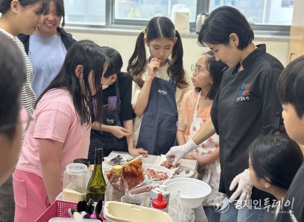 청소년문화의집에서 즐거운 토요프로그램을 하다