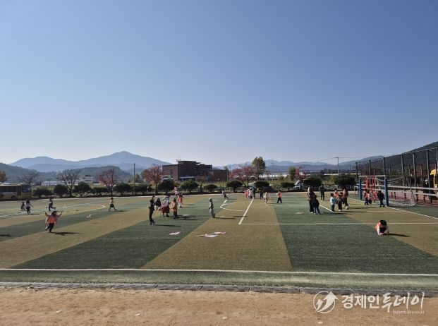 감성초, ‘꿈꾸는 마술 상자’ 마술쇼로 어린이 창의력과 자신감 키워