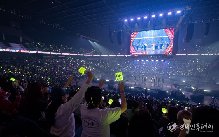 지난 9일 인스파이어 엔터테인먼트 리조트에서 열린 ‘2025 인천공항 스카이 페스티벌’에서 이학재 인천국제공항공사 사장이 인사말을 하고 있다.