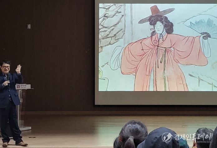 장기도서관 지혜학교 강연 모습