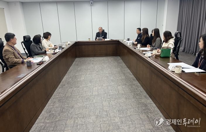 경북교육청, ‘2025년 학생건강증진위원회’ 개최(성장기 건강관리?감염병 대응?생활환경 안전까지 학생 건강 정책 전반 논의)