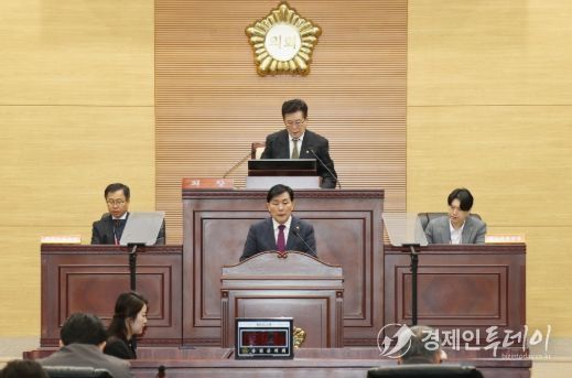 옹진군, 2026년도 예산안 제출…“섬을 넘어 바다의 가능성으로 도약”