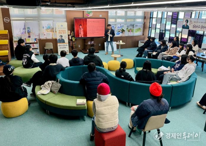 시인 박준 작가 초청 ‘인문학 북토크’