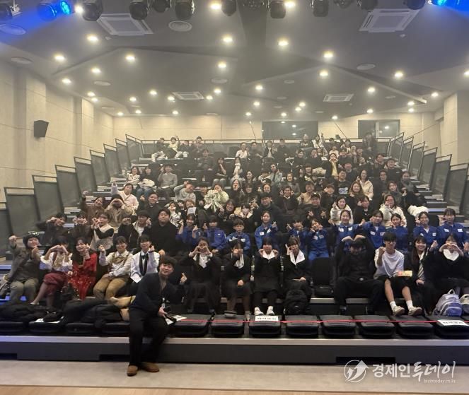 2025년 포천시 청소년뮤지컬스쿨 연말 발표회 성공적으로 마쳐