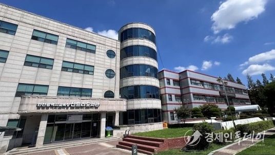 인천광역시교육청신트리도서관