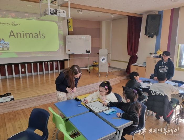 국제교육원, 읽고 말하는 영어 <리딩클래스> 운영